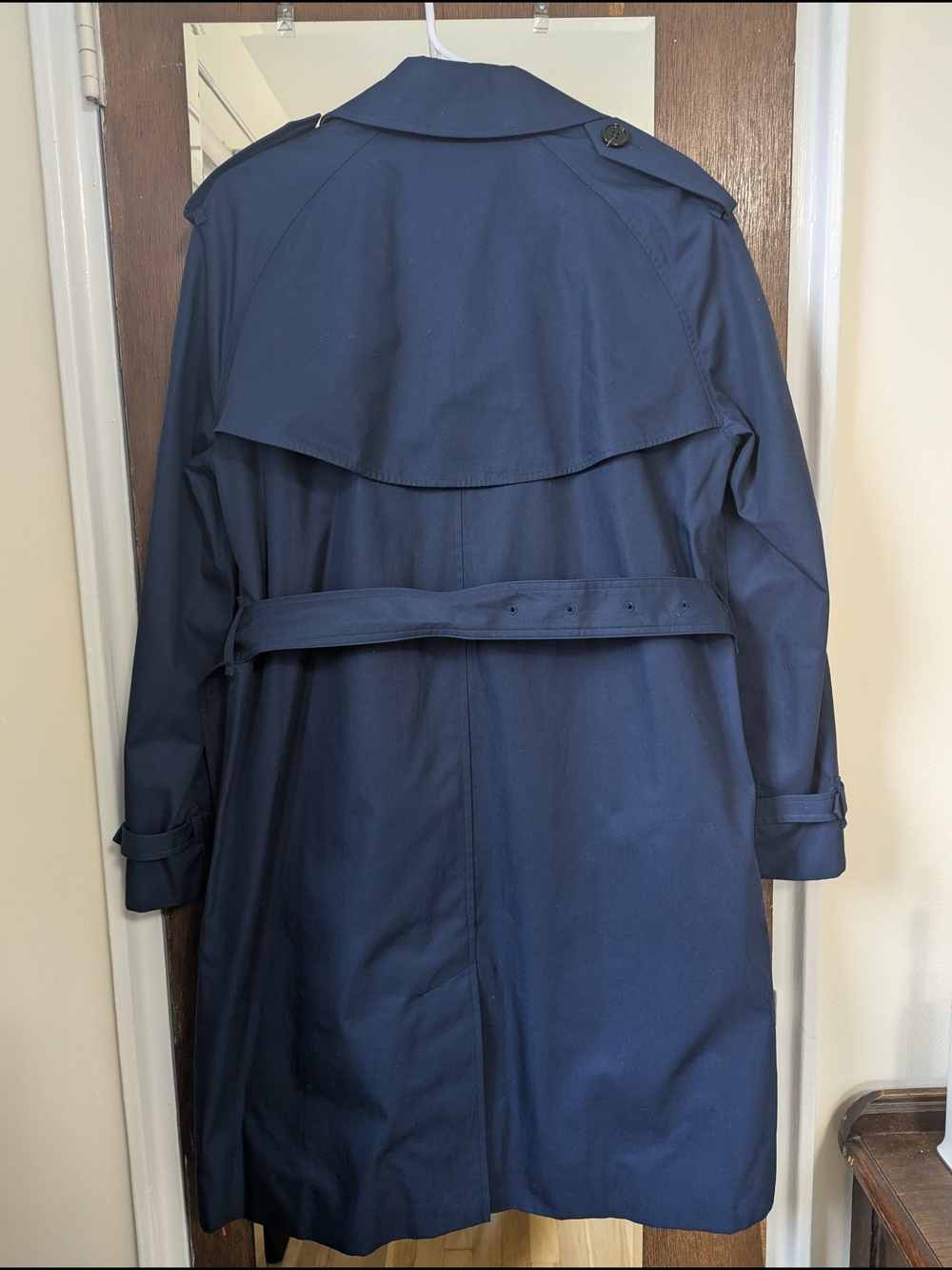 Burberry Hillington Navy Double-Breasted Belted Trench Coat, Sz US 6 - Picture 5 of 11